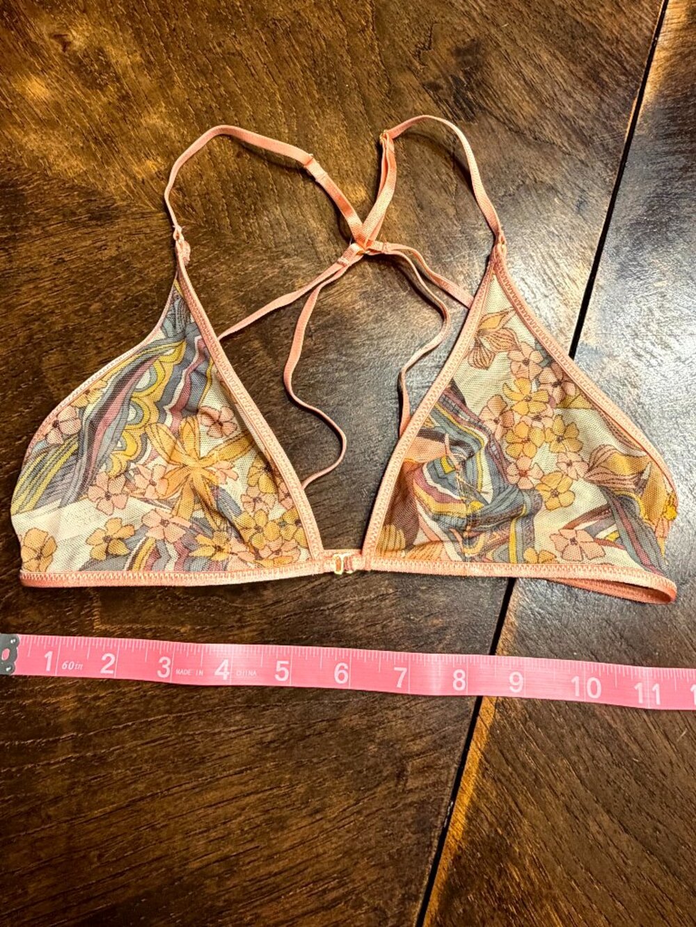 Victoria's Secret Bralette unlined Size XS Strappy Coral NWT